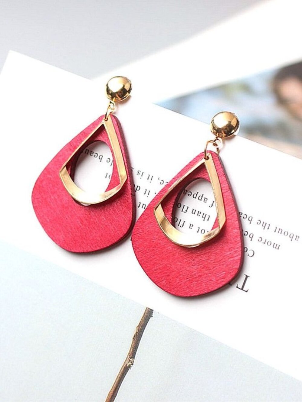 Kaylie Magenta Pink Press Cut Wood Gold Layer Teardrop Earrings Gift Packaged